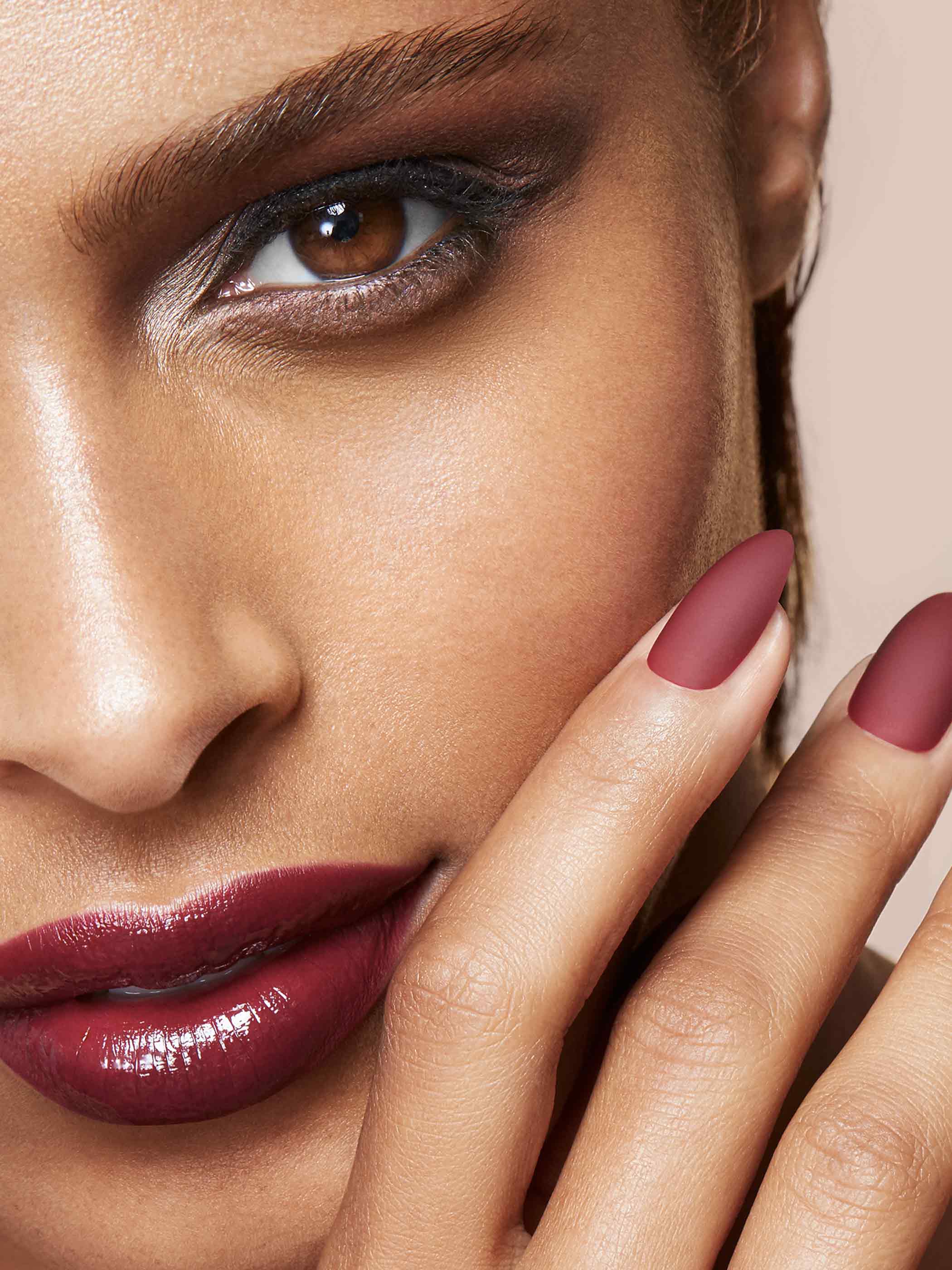 THORNS & ROSES ALMOND - Image 4